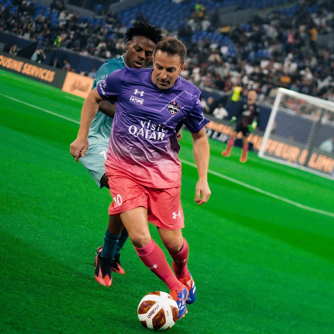 包含赛地聚焦:意大利杯赛前热度飙升,巴塞罗那迎来里程碑,球迷炸锅,训练强度明显提升的词条 包含赛地聚焦:意大利杯赛前热度飙升,巴塞罗那迎来里程碑,球迷炸锅,训练强度明显提升的词条