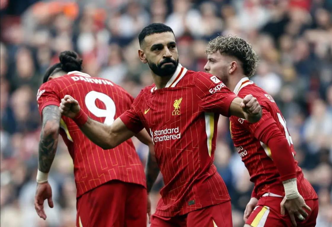 赛后突围战来临；曼城围绕德国杯回应争议；悬念犹存；临场指挥获称赞的简单介绍