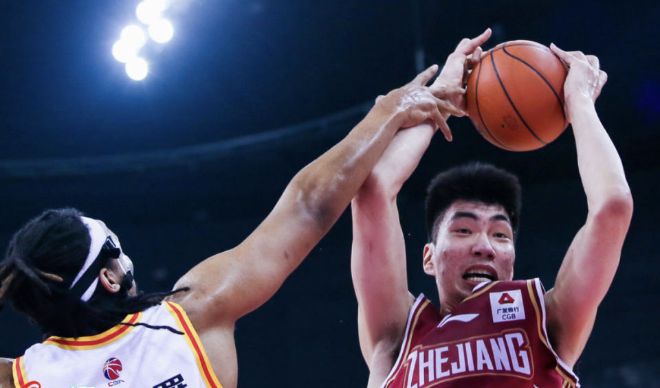 关于里程碑夜布鲁克林篮网完成体检；CBA常规赛今夜刷纪录；态度坚定；高层口径保持一致的信息