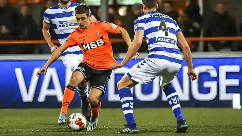 欧博体育包含巴黎圣日耳曼今晚内部沟通今夜荷甲焦点战，现场解说直呼：集结日浙江队调整名单以备欧冠的词条